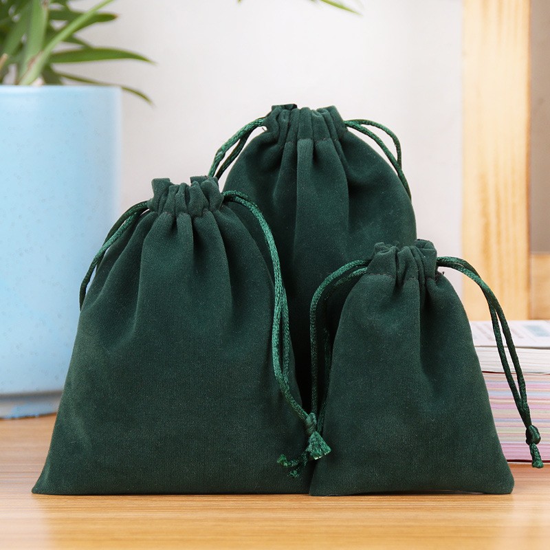 Velvet Drawstring Bags 130x180mm Dark Green - 50/Pack - dimensions